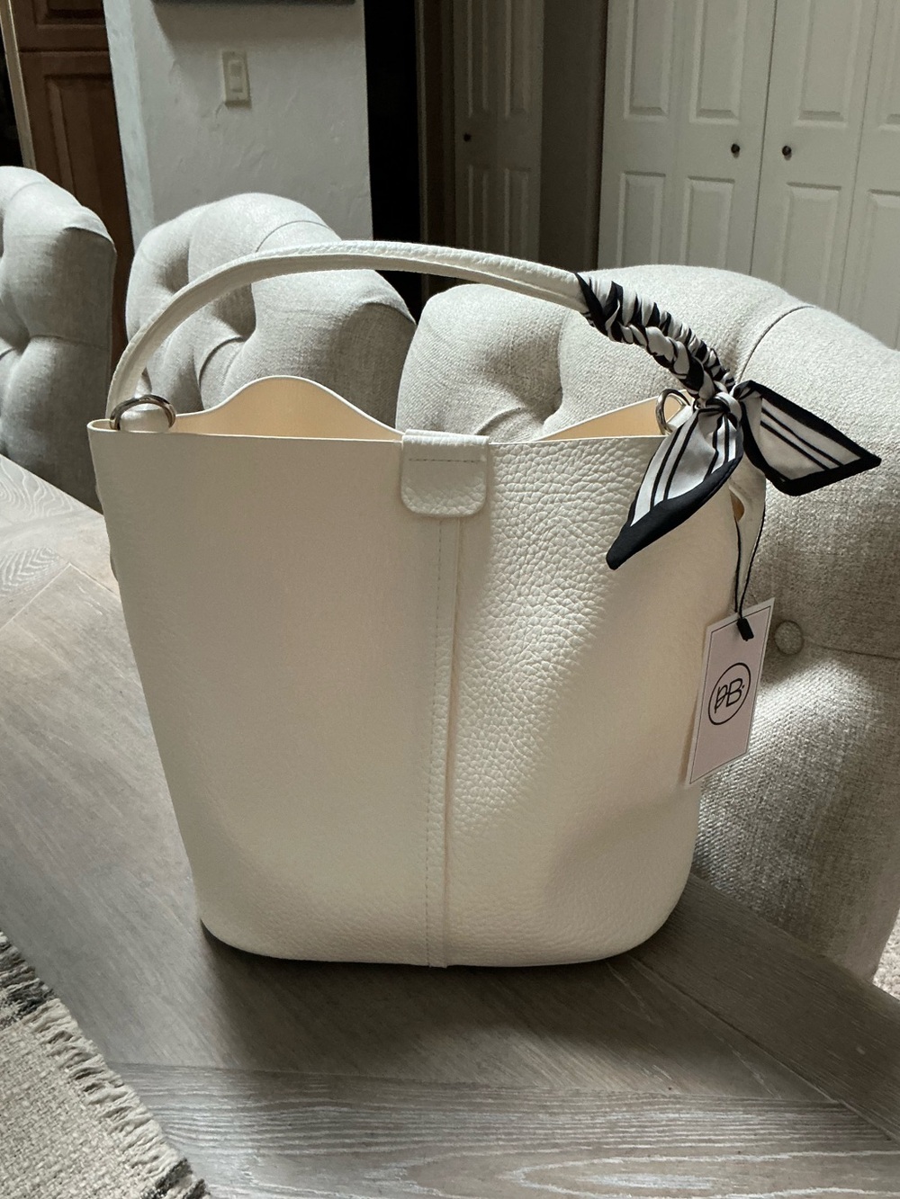 White Tote/Purse